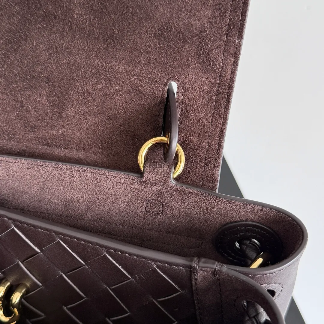 Small size 26cm chocolate color more details batch 2060